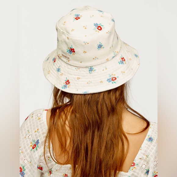 Billabong x Wrangler Floral Summery Bucket Hat ⛱️🌺🍹 - Picture 6 of 10